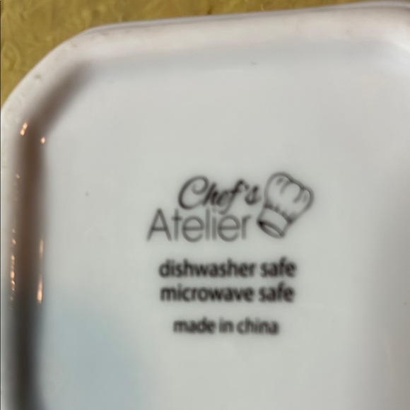 White Ceramic Storage Container - Picture 4 of 4